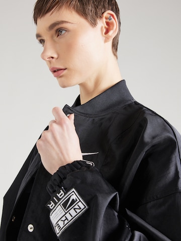 Nike Sportswear Prehodna jakna 'AIR' | črna barva
