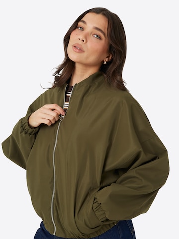 BRAVE SOUL Jacke in Grün