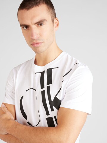 T-Shirt Calvin Klein Jeans en blanc