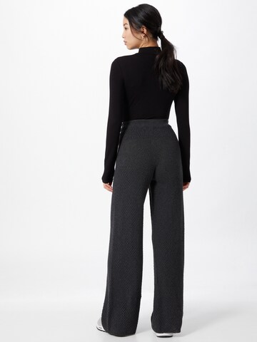 Wide Leg Pantalon NU-IN en gris