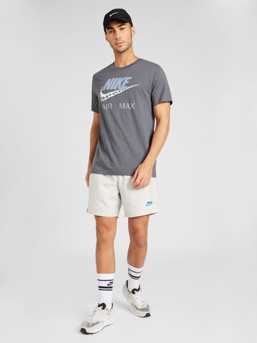 T-Shirt 'DAY FUTURA' Nike Sportswear en gris