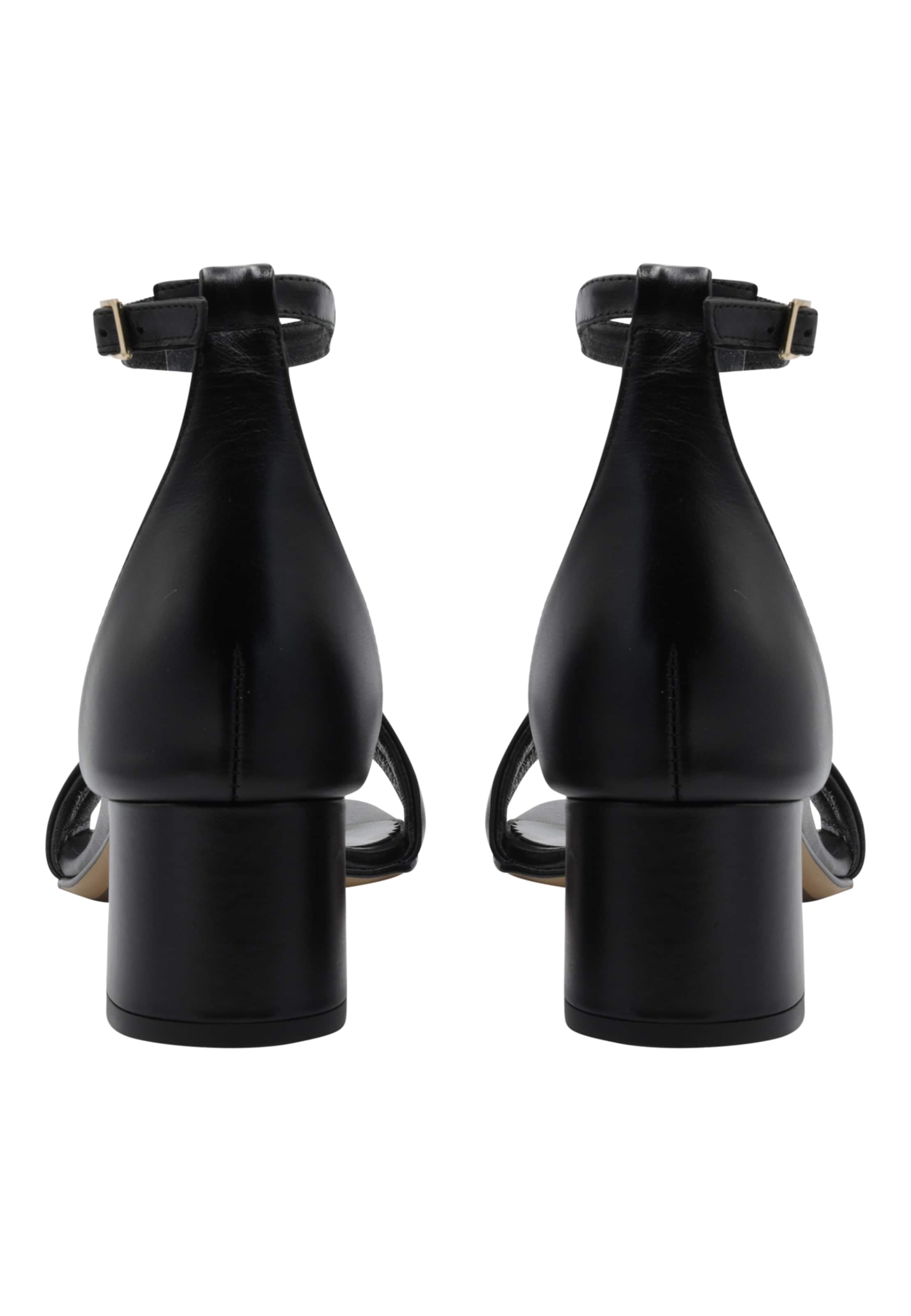 Usha Szandálok - fekete