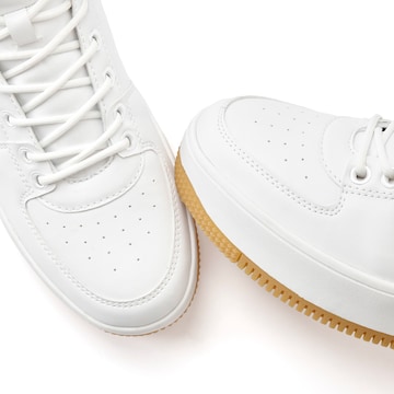 Elbsand Hög sneaker i vit