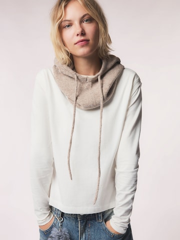 Bershka Mütze in Beige