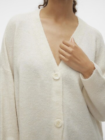 Cardigan oversize 'BRUNA' VERO MODA en beige