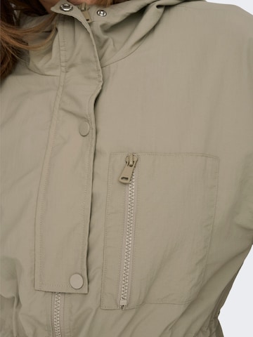 Parka mi-saison 'Nelly' ONLY en beige