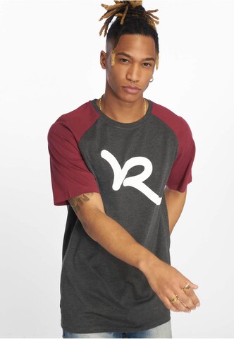 ROCAWEAR Majica 'Bigs' | siva barva: sprednja stran