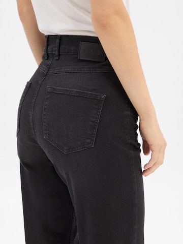 Regular Jean Angels en noir