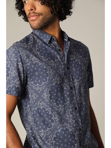 Coupe regular Chemise 'AUSTIN' Deeluxe en bleu