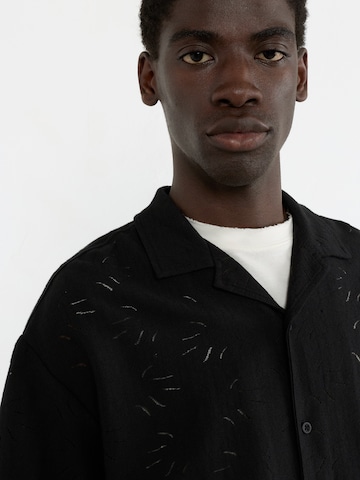 Fit confort Chemise Pull&Bear en noir