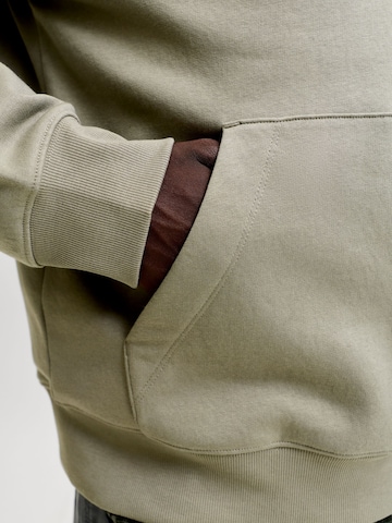 JACK & JONES Sweatshirt in Green