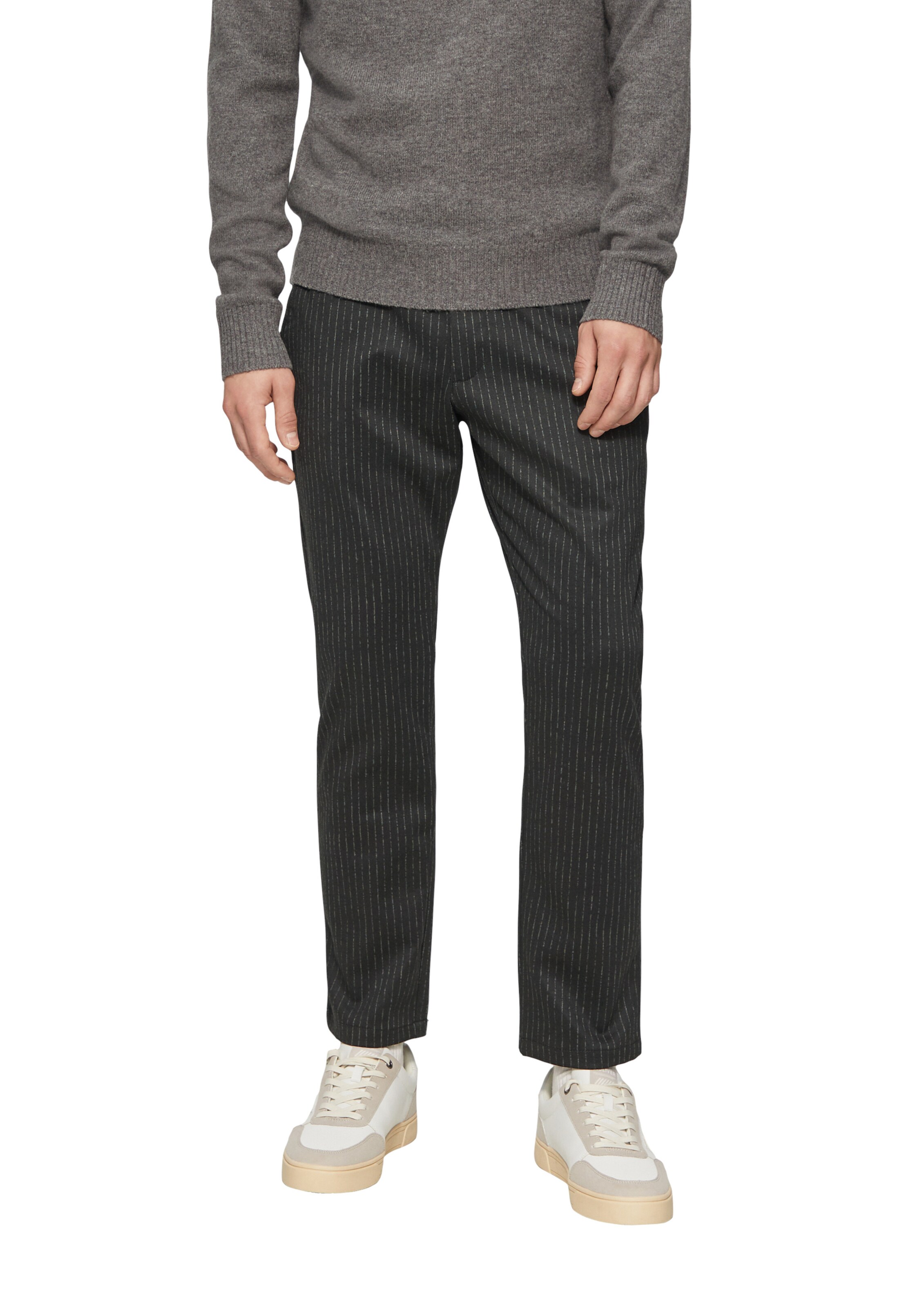 Regular Pantalon chino 'Phoenix' s.Oliver en noir : devant