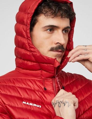 MAMMUT Outdoor jacket in Red