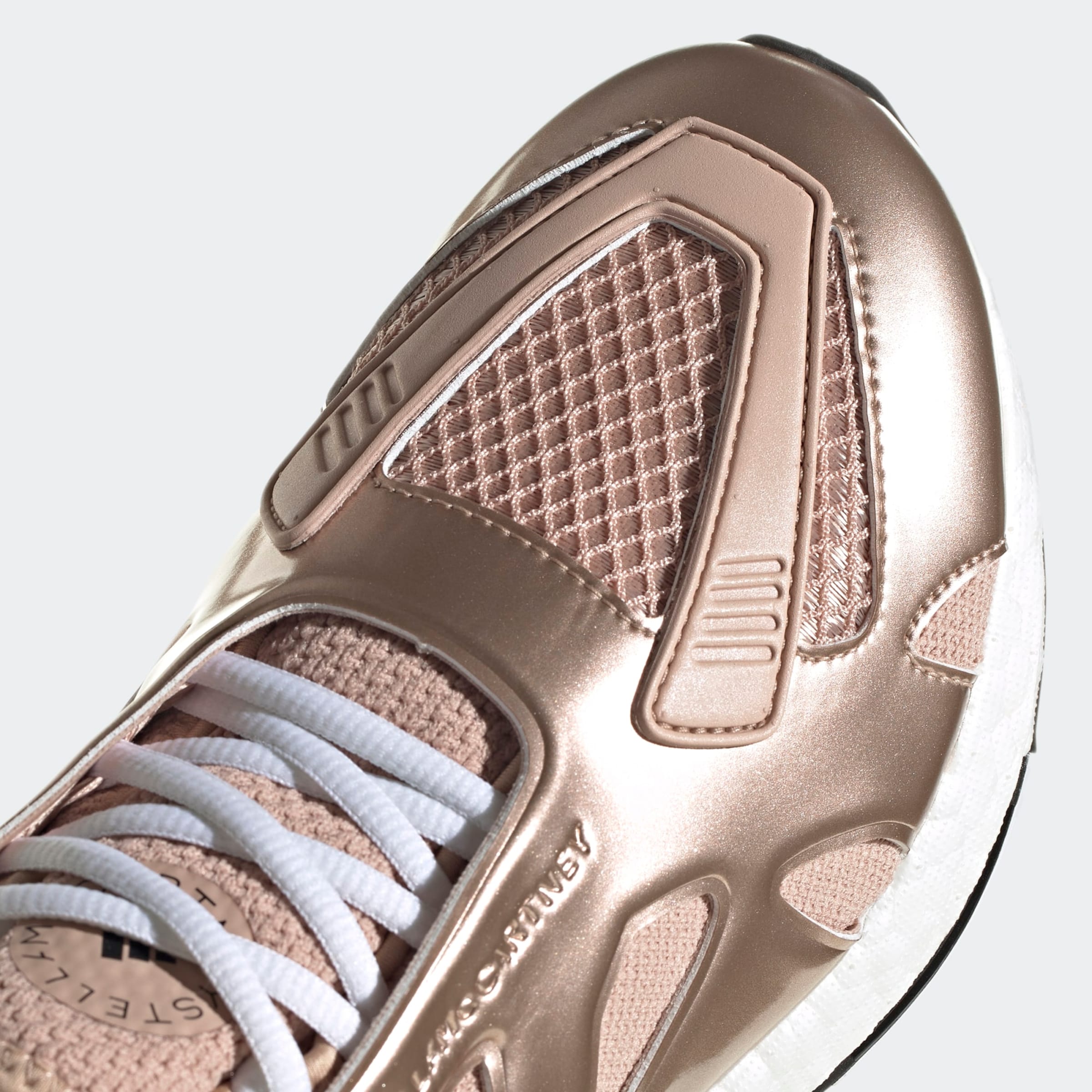 Sport Chaussure de course adidas by Stella McCartney UltraBOOST 22 ADIDAS PERFORMANCE en Beige 