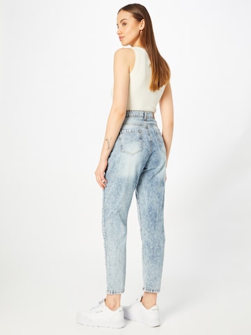 Tapered Jeans de la Nasty Gal pe albastru