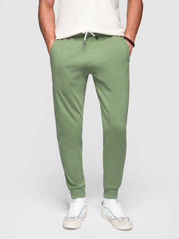 Effilé Pantalon de sport Ombre en vert