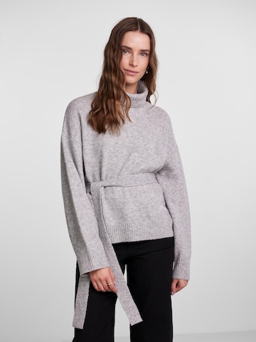 PIECES Sweater 'JASSY' in Grey: front