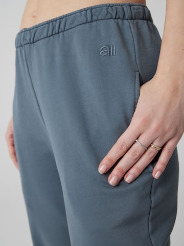 A LOT LESS Tapered Trousers 'Karli' in Grey