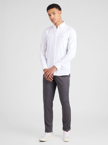 TOMMY HILFIGER - Ajuste regular Camisa 'Flex' en blanco