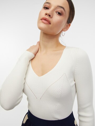 Orsay Regular Pullover in Weiß