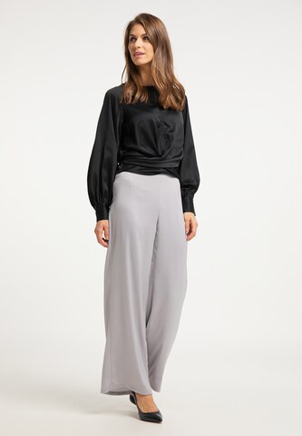 Wide leg Pantaloni di usha BLACK LABEL in grigio