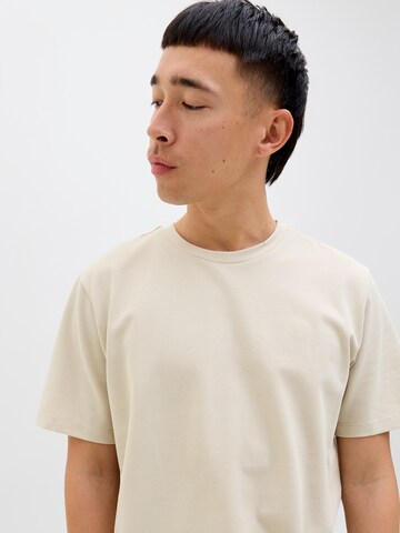 T-Shirt 'JPRBLUHUG' JACK & JONES en gris