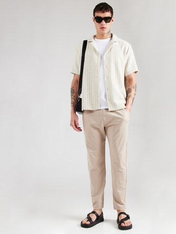 HOLLISTER Tapered Nadrág - barna