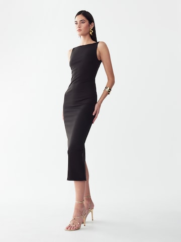 St MRLO - Vestido 'DEA' en negro