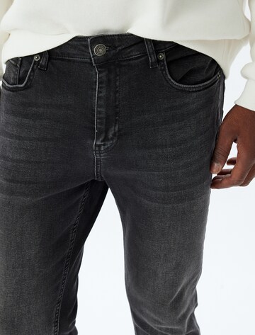 Koton Skinny Jeans in Zwart