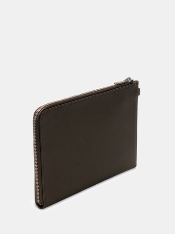 GUESS Wallet 'Milano' in Brown