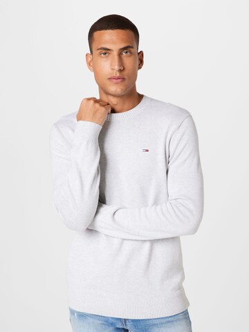 Tommy Jeans Pullover 'Essential' in Grau: Vorderseite