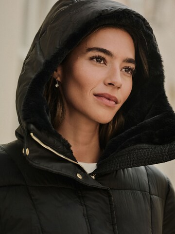 Next Wintermantel in Schwarz