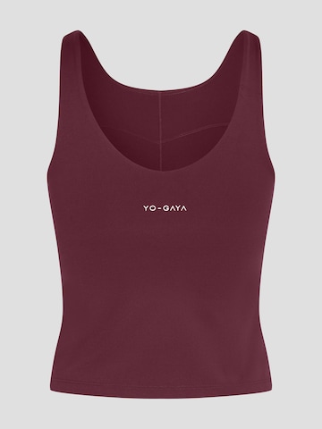 YO-GAYA Sports top 'Sculpting High Neck Top' in Red