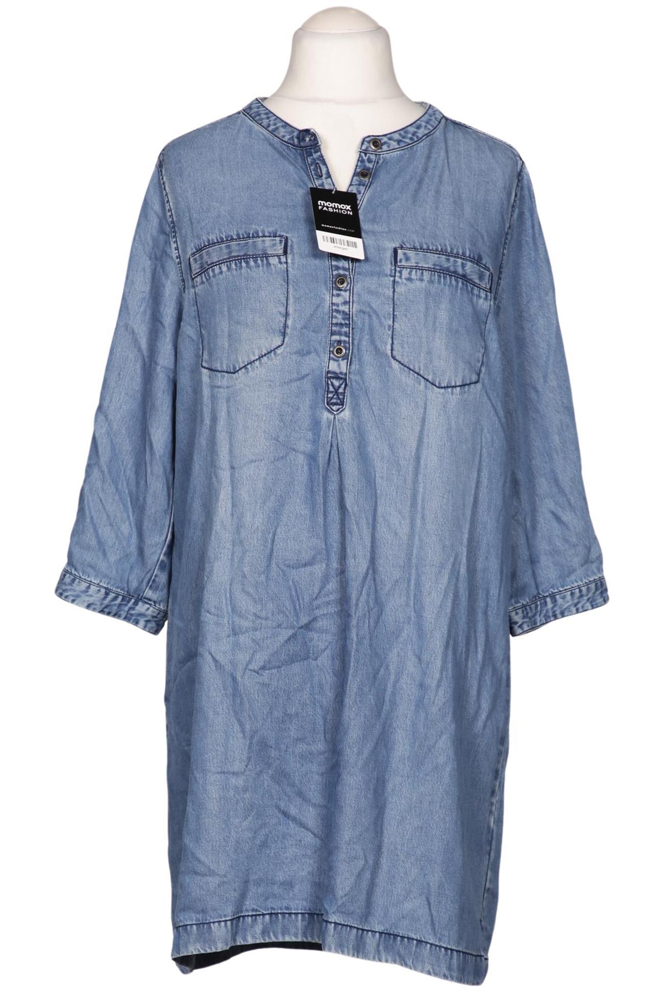 s.Oliver Dress in L in Blue: front
