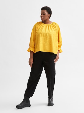 Selected Femme Curve - Blusa 'Issy' en amarillo