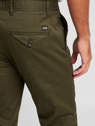 SCOTCH & SODA Слим Брюки-чинос 'Essentials - Mott' в Зеленый