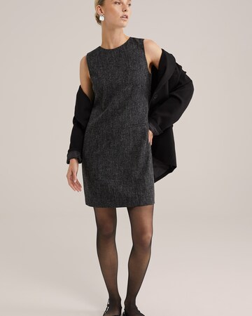 Robe WE Fashion en noir : devant