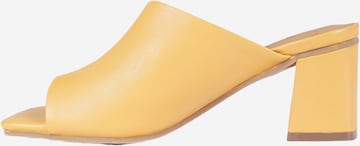 Sandalo di LA VITRINA in giallo: frontale