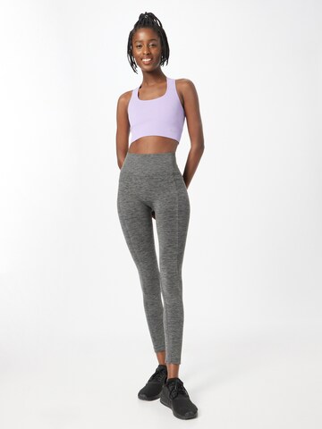 Skinny Leggings di Castore in grigio