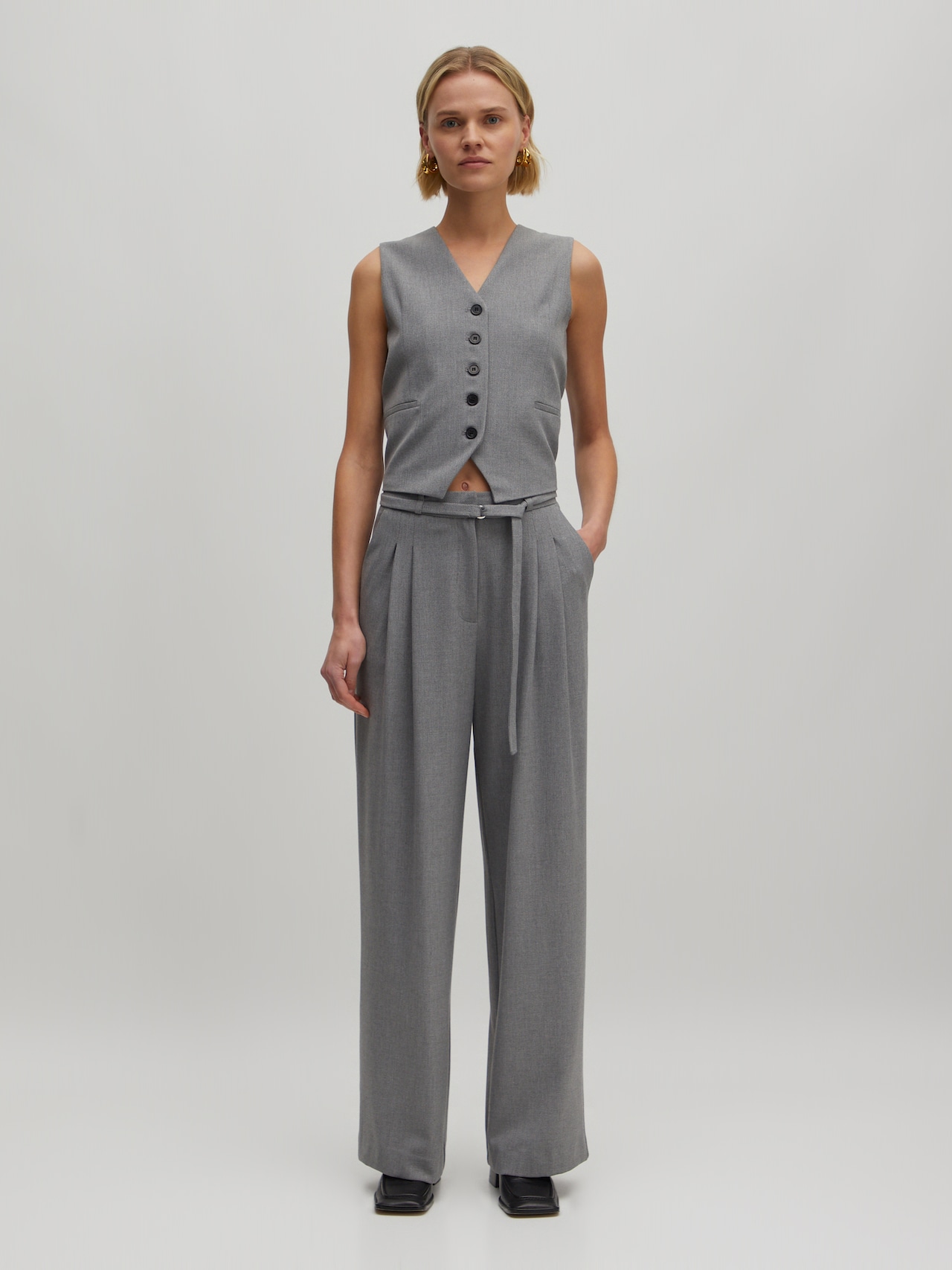 EDITED Produkte Hose 'Elna' grau