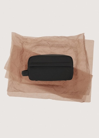 MANGO MAN Toiletry Bag in Black
