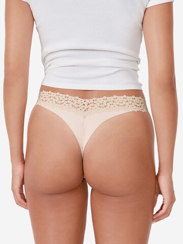 ETAM String 'Wish' in Beige