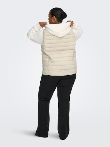 ONLY Carmakoma - Chaleco 'CARTahia' en beige