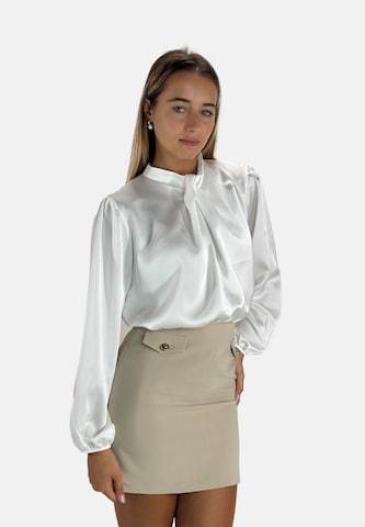 Elara Blouse in Wit