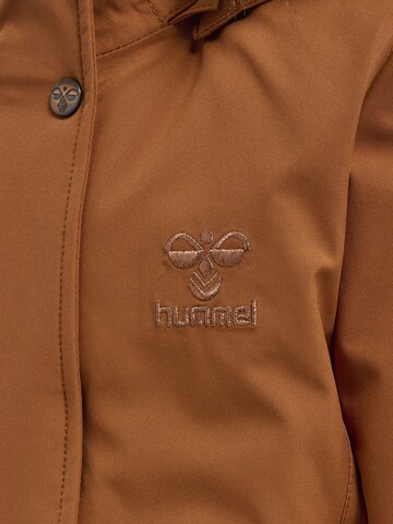 Veste fonctionnelle 'ALMA' Hummel en marron