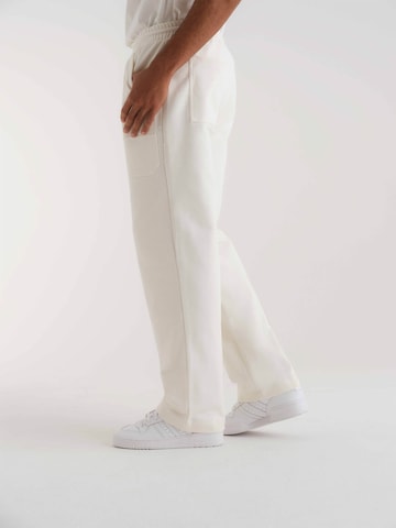 ABOUT YOU x Kevin Trapp Regular Pants 'Jonathan' in White