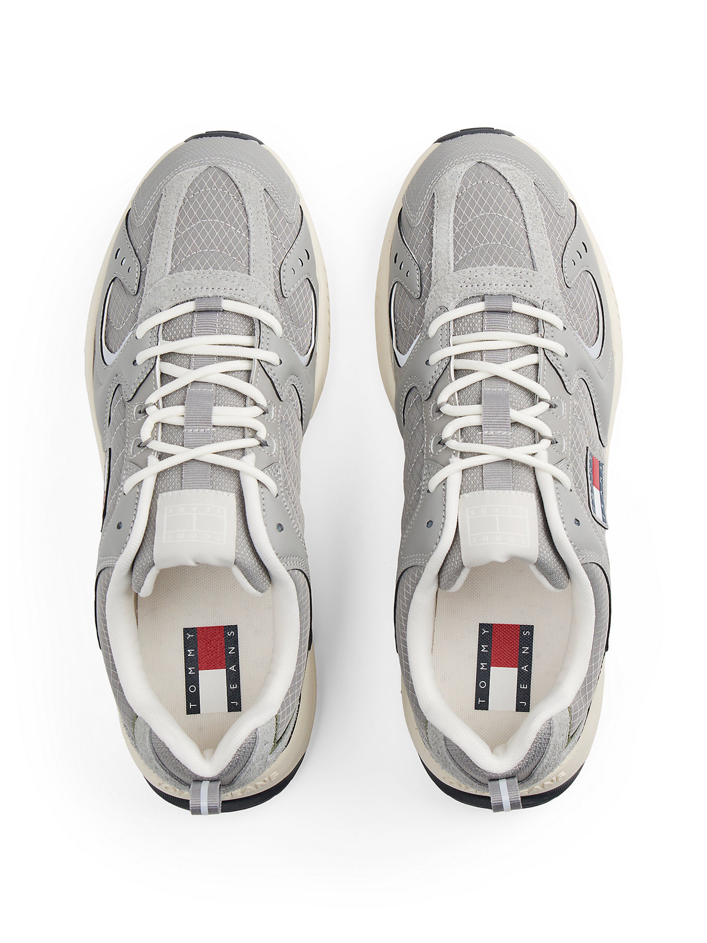 Tommy Jeans Sneaker in Grau