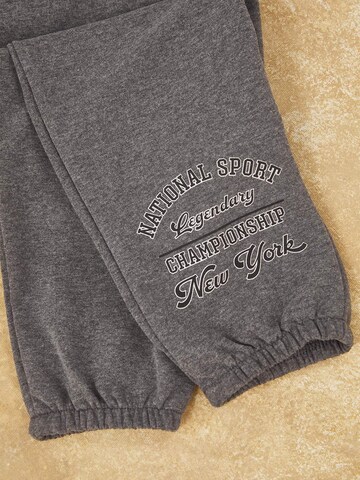 Trendyol Sweatsuit in Grey