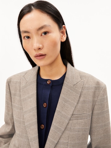 ARMEDANGELS Blazer CHECK OVERSIZED in Braun