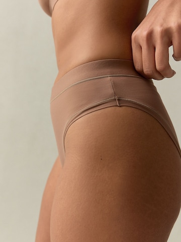 self. Panty in Brown